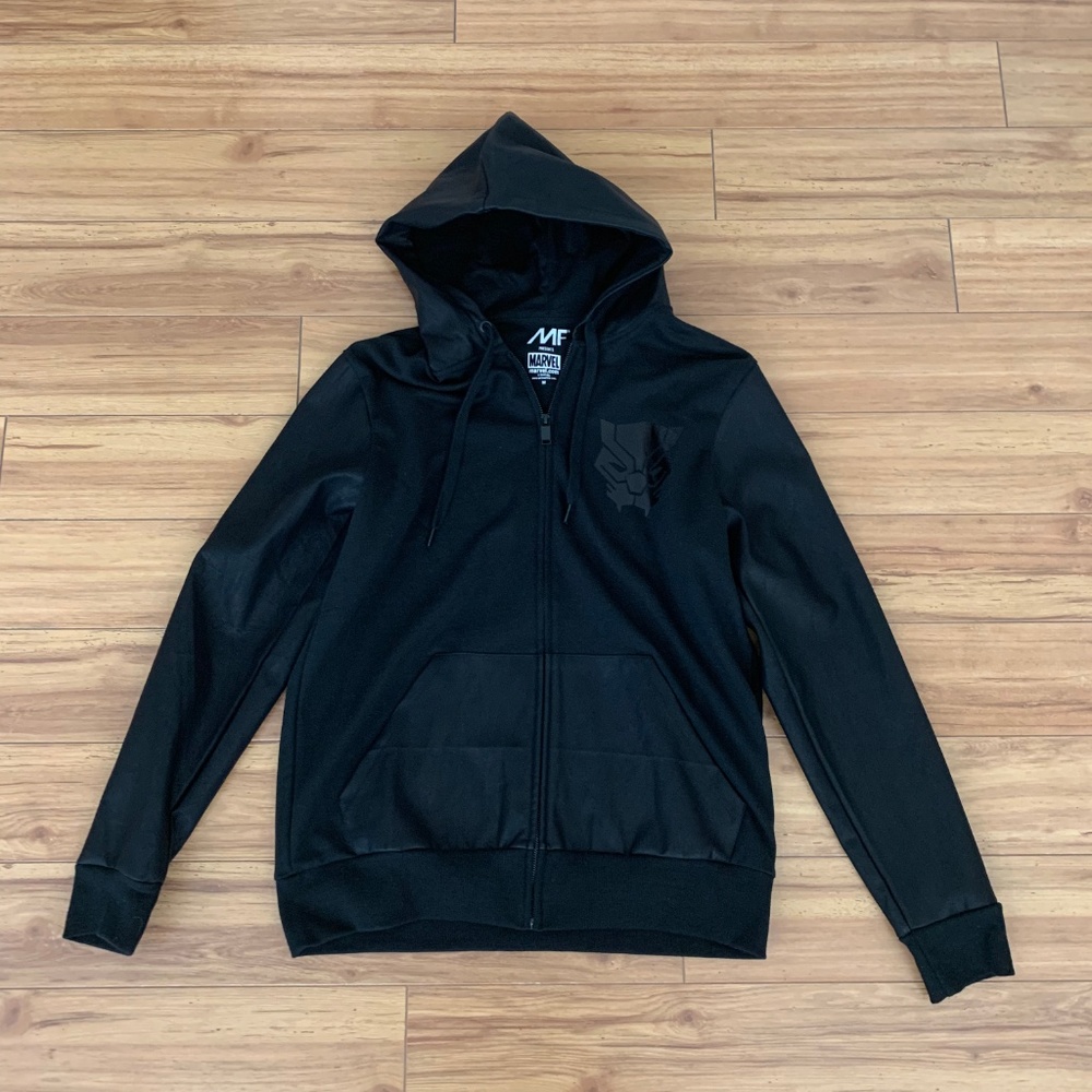 NWOT! Black Panther Men’s Zip-up Hoodie